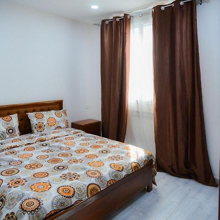 Hostel Les Pins Alger المظهر الخارجي الصورة