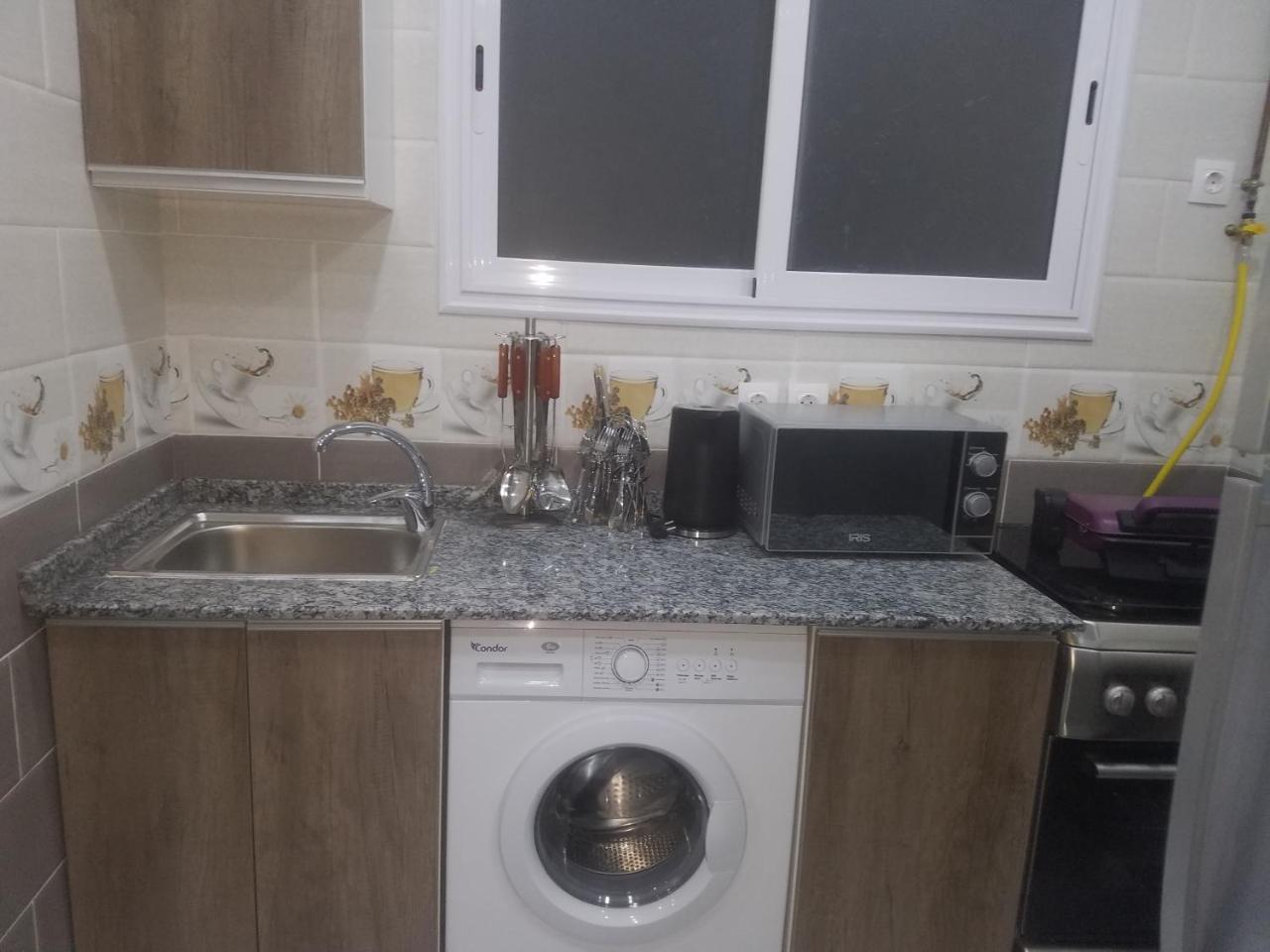 Hostel Les Pins Alger المظهر الخارجي الصورة